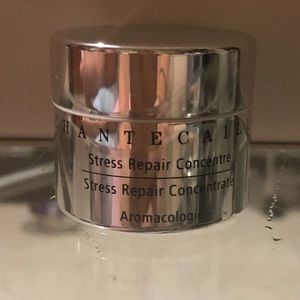 Chantecaille stress repair eye cream